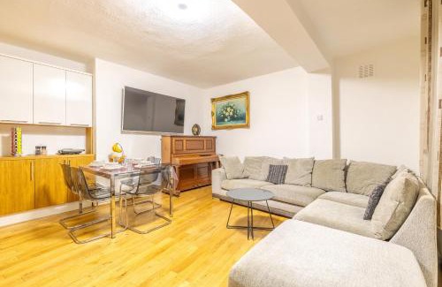 St. Johns Wood Apartment | Quiet location in central London, close to Paddington, Regent Park, Lord's Cricket, late check-in