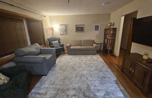 Millport House | Quiet location on 10 acres. Central to Ithaca, Corning, and Watkins Glen