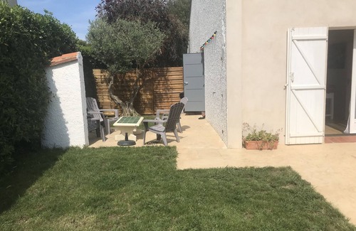 Saint-Cyprien House | Quiet location with garden, bicycles, wifi