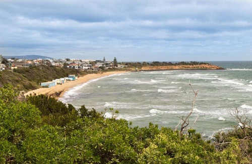 Mornington Apartment | Quiet, luxurious Guest House - Couples Retreat