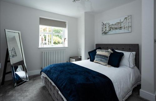 Howlett End House | Quiet Luxury Countryside 2 Bedroom Detached Home