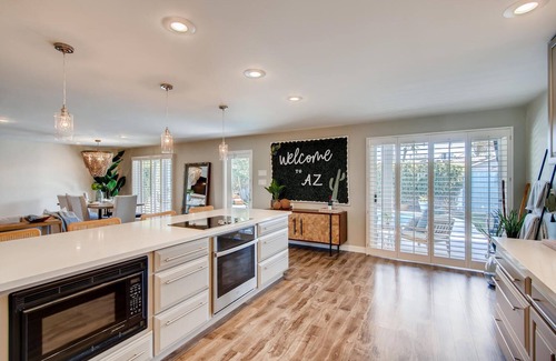 Melrose Meadows House | Quiet Luxury Retreat in Old Town Scottsdale - Saltwater Pool