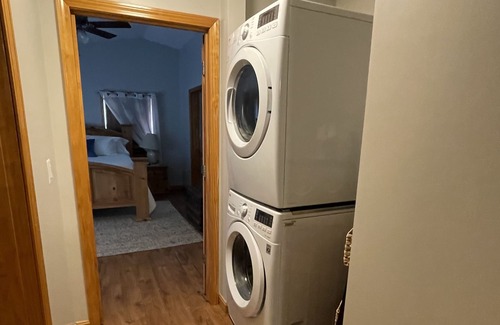 West Gardiner House | Quiet, meticulously clean house close to beaches, and shopping.