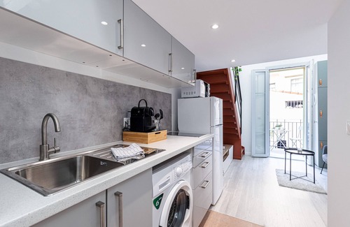 Carabacel Apartment | Quiet mezzanine flat - City centre