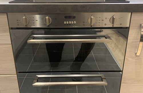 Higham Hill Apartment | Quiet Modern Apartment, Close to train station and Large Park