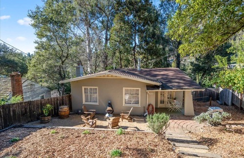 Merriewood House | Quiet Montclair Hideaway
