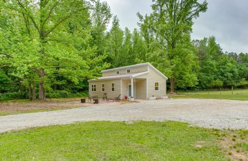 Mount Vernon House | Quiet Mount Vernon Escape Fish, Hike and Unwind!
