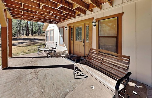 Ruidoso House | Quiet Mountain Hideaway