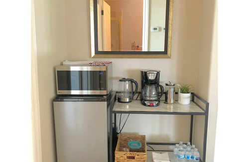 Keene House | Quiet Mountain Home, Welcome Business Travelers