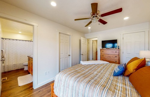 La Sal House | Quiet Mountain-View Home near National Parks & Outdoor Adventures