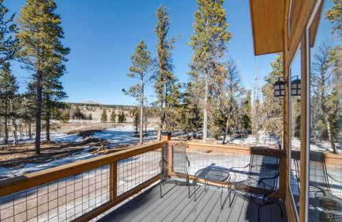 Fairplay House | Quiet Mtn Cabin with Deck Less Than 5 Mi to Fairplay Beach!