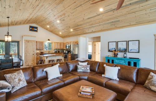 Fairplay House | Quiet Mtn Cabin with Deck Less Than 5 Mi to Fairplay Beach!