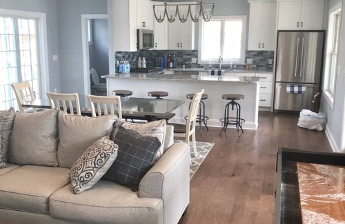 Country Club Estates House | Quiet neighborhood right near Rehoboth Ave with private pool