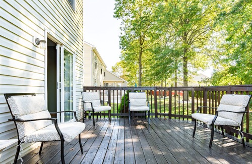 Northeast Columbus House | Quiet neighborhood, 10min to airport, 5min to Easton mall. Nonsmokers only