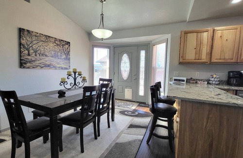 Twin Falls House | Quiet Neighborhood! - HOT TUB Retreat!