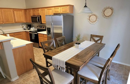 Mohave County House | Quiet neighborhood, spacious home, near many activities.
