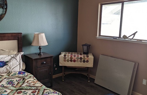 West University House | Quiet neighborhood townhouse in northwest Reno.