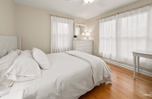 Warrenville House | Quiet neighborhood home with great access to many restaurants and hiking trails