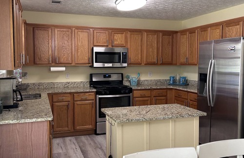Senoia House | Quiet neighborhood with sidewalks & about a 15 min. walk to downtown Senoia.