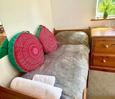 New Forest District House | Quiet New Forest attic room den