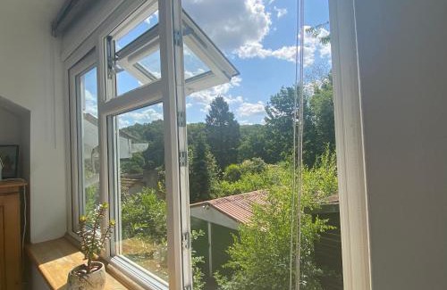 New Forest District House | Quiet New Forest attic room den