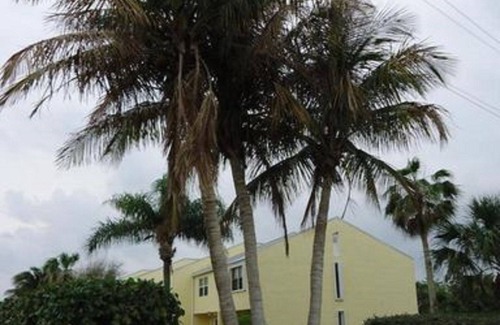 Fort Pierce Shores House | Quiet North Hutchinson Island-Steps To Beach!