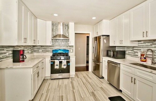 Skokie House | Quiet Oasis