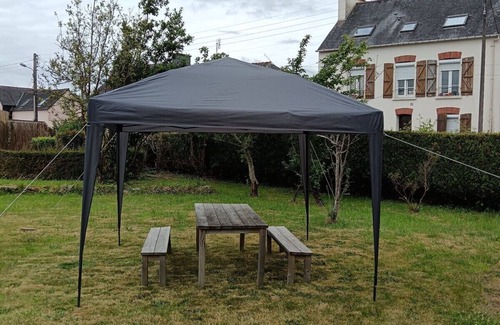 Carhaix-Plouguer House | Quiet, peaceful neighbourhood, close to all amenities