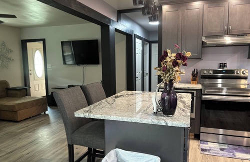 Webster House | Quiet & Peaceful Home minutes from Webster Lake & Indian Ranch