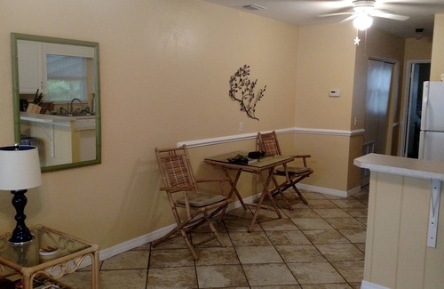 Broadview Manor Cottage | Quiet, Picturesque Living Close to Downtown Fort Myers Russell park area 33905