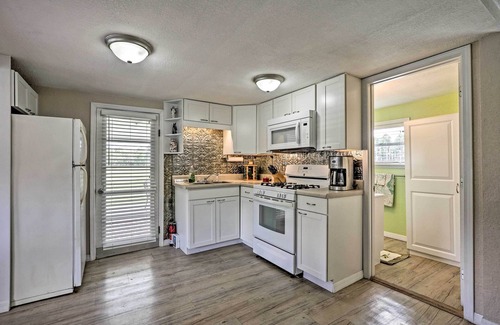 Crescent City House | Quiet Pomona Park Rural Home Near St Johns River!