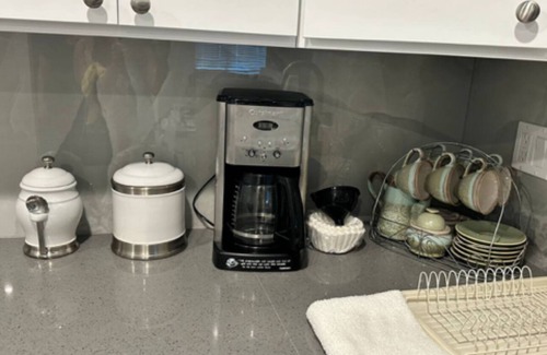 Porter Ranch House | Quiet Porter Ranch Escape Near Shops, CSUN & Dining Parking & No Cleaning Fee