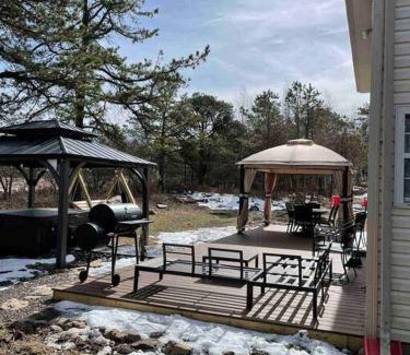 Tunkhannock Township House | Quiet Private House w Hot Tub/Fire pit/Games