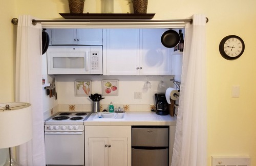 Los Gatos Apartment | Quiet Private Los Gatos Cottage C