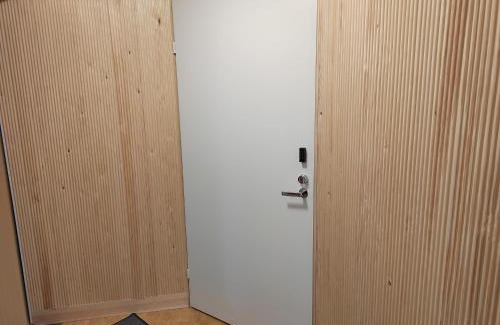 Lantinen District House | Quiet Private room in shared home - Yksityinen rauhallinen huone kodissa- 15min To city