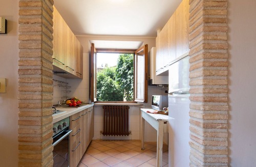Pievefavera House | Quiet property set in a genuine context between nature and culture.