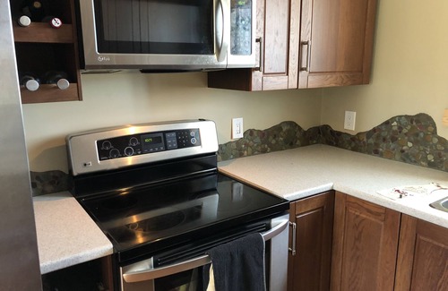 Babb House | Quiet Property At The Foot of Glacier National Park