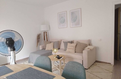 Cornella de Llobregat Apartment | Quiet & Residential Private flat Direct access BCN ideal for families & workers