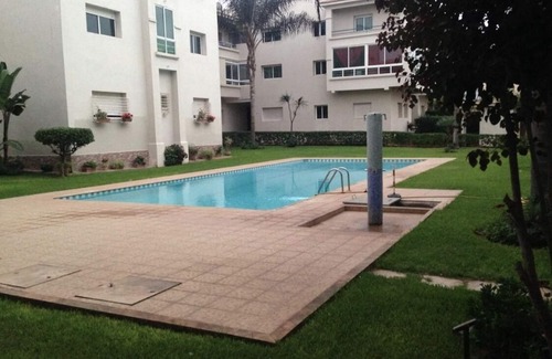 Harhoura Apartment | Quiet residence with swimming pool by the sea