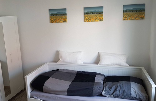Homburg Apartment | Quiet residential area, near the center and near the university!