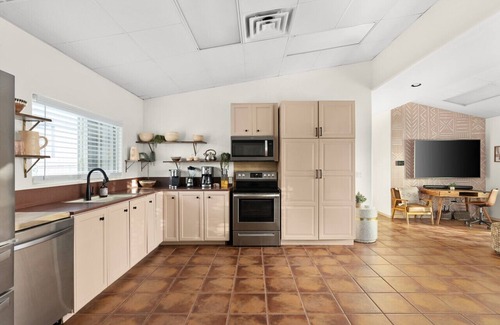 Brushy Bend Park Apartment | Quiet Retreat: Cozy 2BR on Brushy Bend with Deer