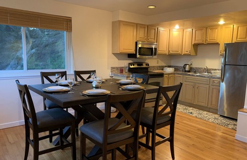 Tamalpais-Homestead Valley House | Quiet retreat in the hills of Marin View