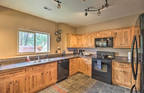 Lincoln County House | Quiet Riverside Retreat: Hike, Fish & Ski!