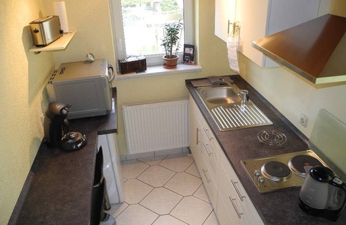 Schwanheim Apartment | Quiet rooms directly in Frankfurt - with many extras