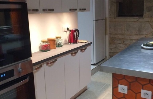 Rignac House | Quiet rural home with 12m private heated outdoor pool and studio space