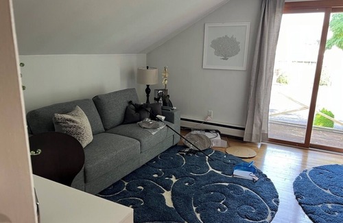 Village of New Hartford Apartment | Quiet, Safe and private walk to New Hartford
