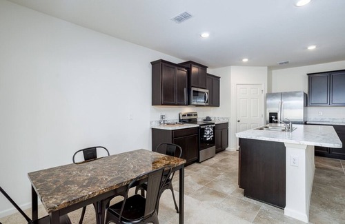 Titusville House | Quiet Scenic location 2br apt close to Orlando Attractions/Kennedy Space Center