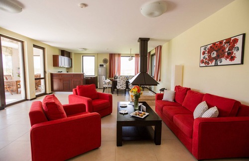 Balchik Villa | Quiet seaside villa with pool, on PGA golf course, Blacksearama.