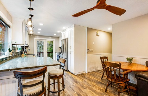 Oak Harbor House | Quiet & secluded getaway with backyard, firepit, wraparound deck & wood stove