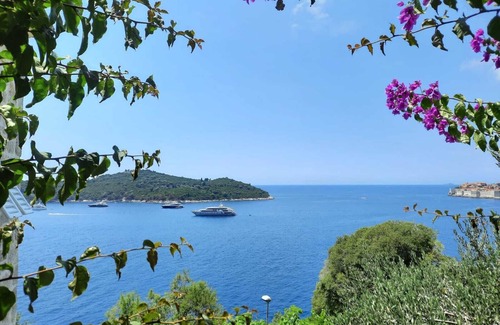 Municipality of Dubrovnik Apartment | Quiet seclusion with splendid views offering proximity to Old Town and the sea
